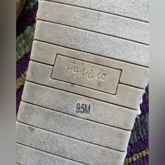 Style & Co. - Picture 4 of 4